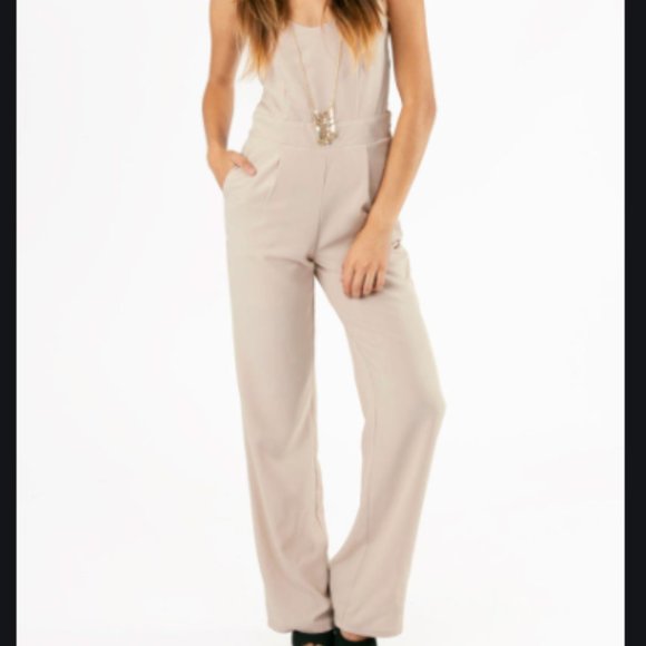 Tobi Tyler Intersecting Beige Halter Jumpsuit NWOT - Picture 1 of 8